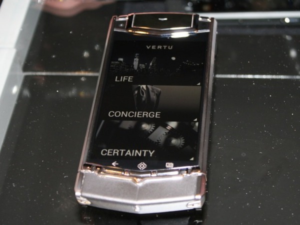 Vertu cho ra mắt smartphone Android thứ 2 với giá 140 triệu đồng 1