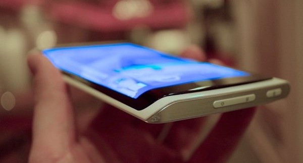 Samsung chuẩn bị cho ra mắt smartphone màn hình cong đầu tiên trên thế giới 3