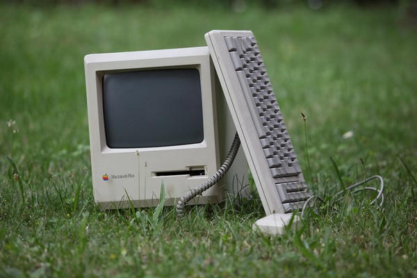 Macintosh v&agrave; 30 năm chặng đường h&agrave;o h&ugrave;ng 3