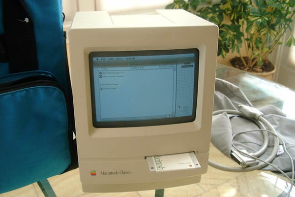 iPhone sẽ c&oacute; gi&aacute; bao nhi&ecirc;u nếu như được sản xuất v&agrave;o năm 1991? 2