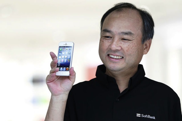 Gặp tỷ phú "khùng" mang iPhone về Nhật Bản 3