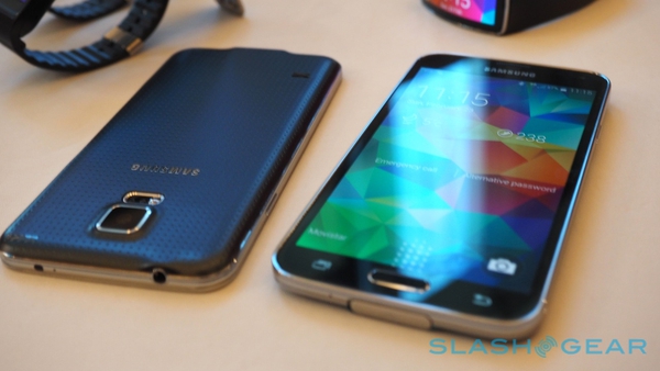 Lộ diện thông tin Galaxy S5 Zoom 1