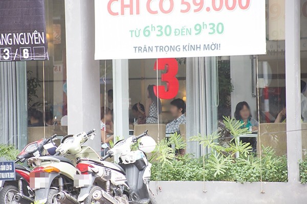 Midu đ&iacute;ch th&acirc;n l&aacute;i xe đ&oacute;n bạn đi ăn trưa  4