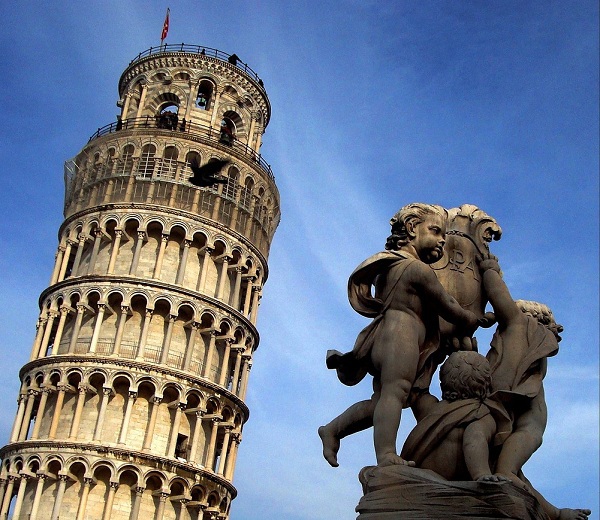 Bí ẩn thành phố huyền thoại có Tháp Nghiêng Pisa 2