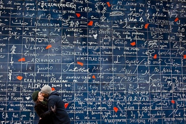Câu chuyện về bức tường “I Love You” lãng mạn ở Paris 7
