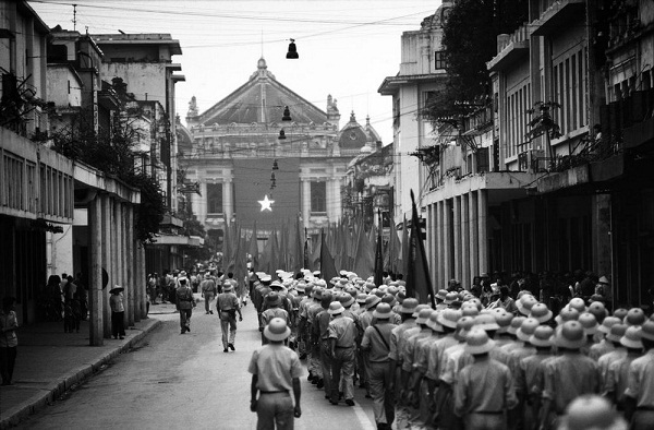 ha-noi-thap-nien-80-dep-la-qua-lang-kinh-nuoc-ngoai.jpg