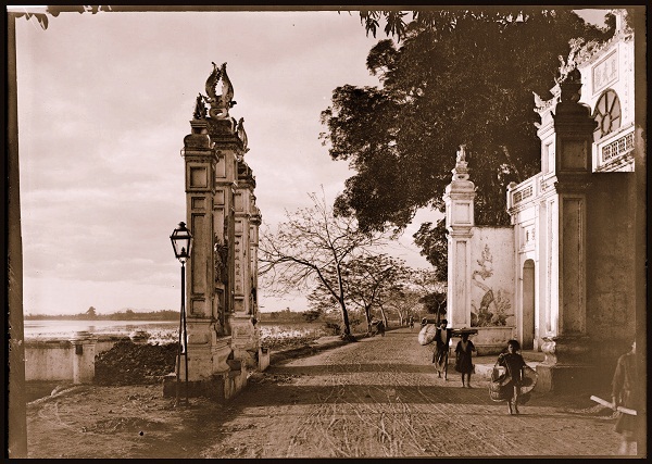 So s&aacute;nh h&igrave;nh ảnh H&agrave; Nội v&agrave; Paris cuối thế kỷ 19 14