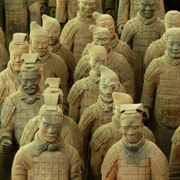 Giả thuyết mới về đội qu&acirc;n đất nung Tần Thủy Ho&agrave;ng 2