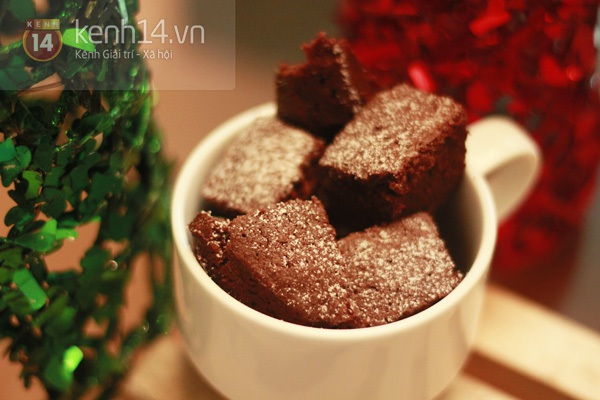 Nướng brownies gừng thơm lừng đón Noel 12