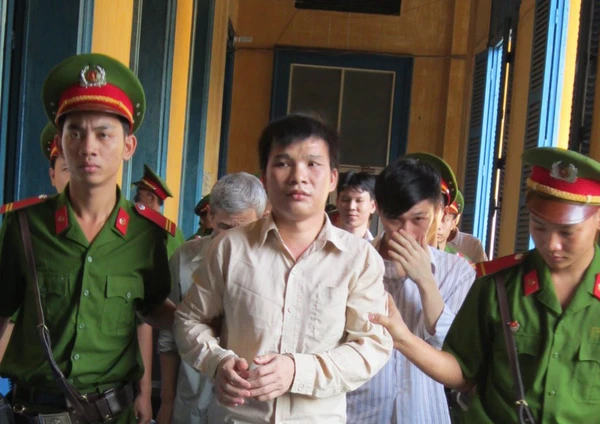 thiet-mang-vi-di-tham-nguoi-yeu-khong-co-tien-thue-nha-nghi