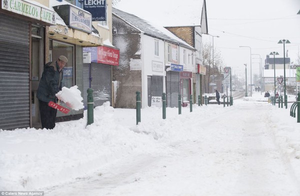 Anh: Mùa xuân lạnh nhất trong vòng 50 năm, 5.000 người tử vong 13