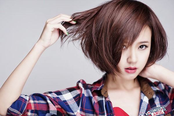 Những hot girl từng "gián đoạn" chuyện học hành 4 Những hot girl từng "gián đoạn" chuyện học hành 4