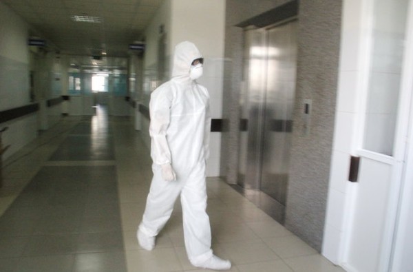Hai lần xét nghiệm, bệnh nhân tại Đà Nẵng âm tính vi rút Ebola 4
