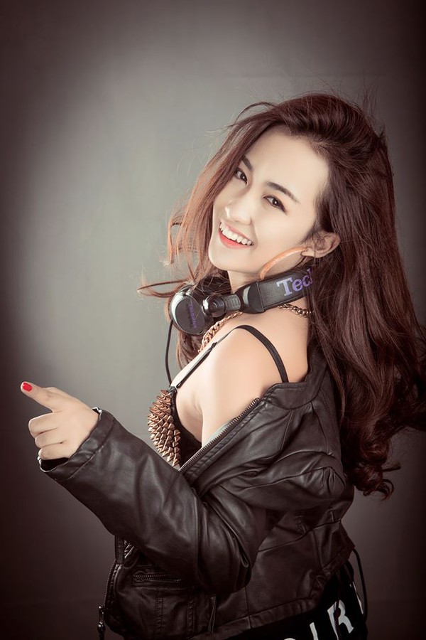 Cận cảnh 3 nữ DJ xinh đẹp và bốc lửa gây ấn tượng trong The Remix 2