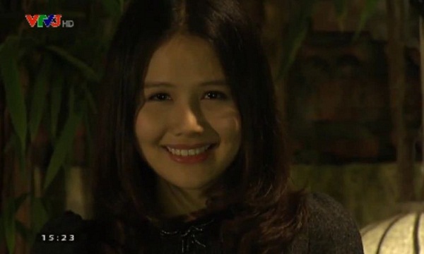 Linh (Huyền Lizze) ng&acirc;y người nh&igrave;n trai đẹp h&aacute;t 6