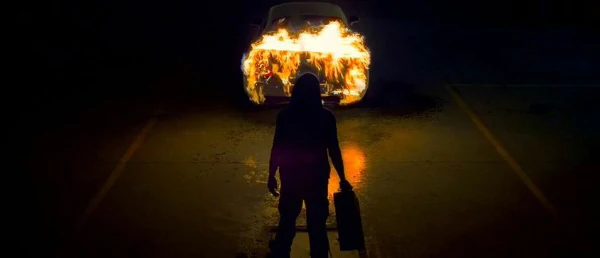 Diễm My 9X khoe lưng gợi cảm trong trailer phim về tốc độ 7