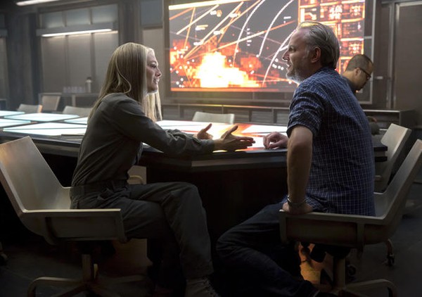 Jennifer Lawrence suýt điếc đặc vì "Hunger Games 3" 5
