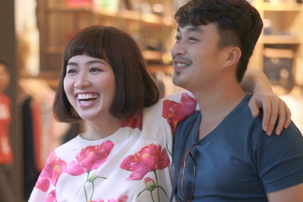 Lê Khánh tình cảm với chồng sắp cưới tại phim trường "Ngày nảy ngày nay" 1