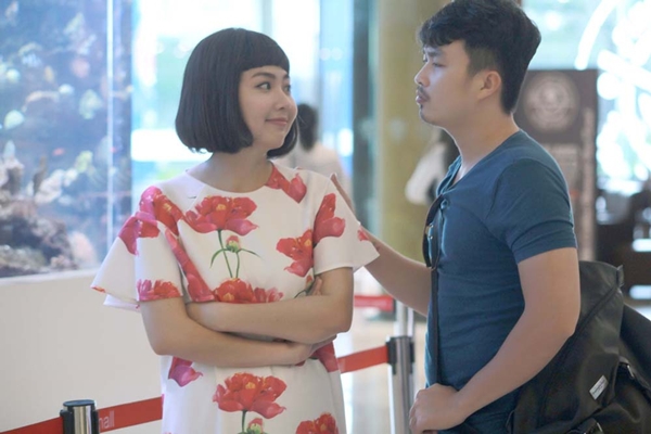 Lê Khánh tình cảm với chồng sắp cưới tại phim trường "Ngày nảy ngày nay" 4