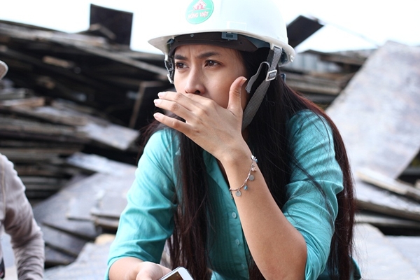 "Ma nữ đẹp nhất Việt Nam" giản dị, đáng yêu khi làm kỹ sư 9