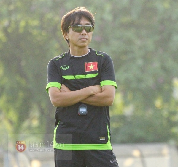 Huấn luyện viên Toshiya Miura: “V-League là giải đấu kinh khủng” 1