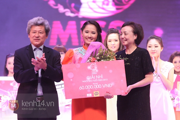 Nữ sinh Hà Nội giành ngôi vị Miss Teen 2012 33