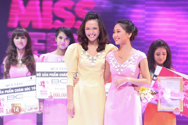 Nữ sinh Hà Nội giành ngôi vị Miss Teen 2012 34