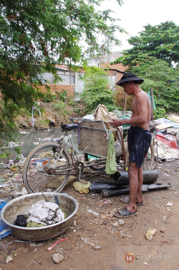 Gần 40 năm nhặt rác dưới con kênh ô nhiễm nhất Sài Gòn 11
