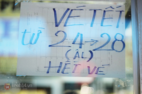Sài Gòn: Người dân lo lắng vì "cháy vé" về quê ăn Tết 2