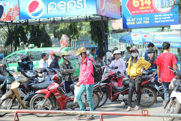 Sài Gòn: Người dân lo lắng vì "cháy vé" về quê ăn Tết 18