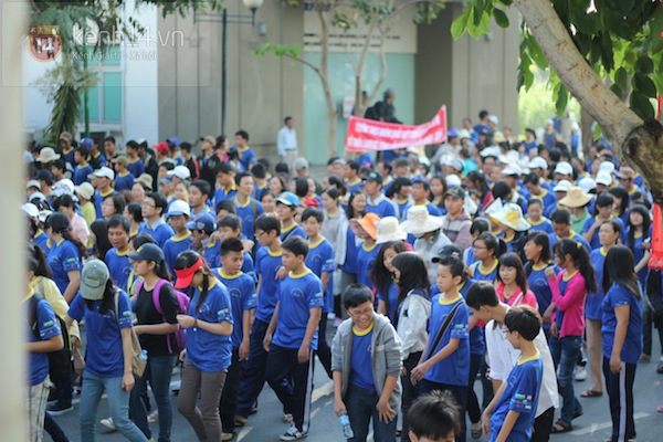 10.000 người nhiệt tình đi bộ vì người nghèo 13