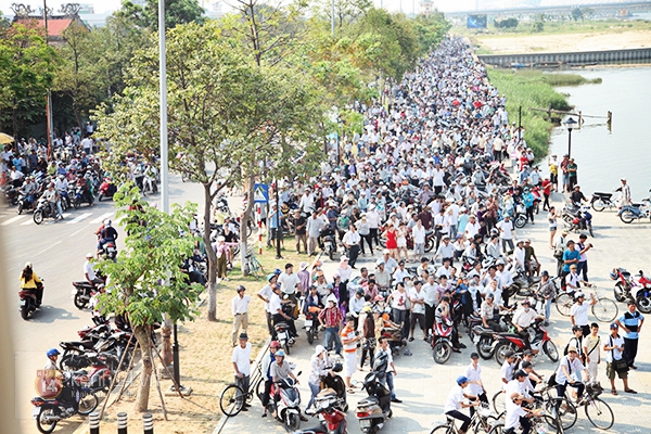 Mãn nhãn cầu Rồng phun lửa, phun nước trong lễ khánh thành 9