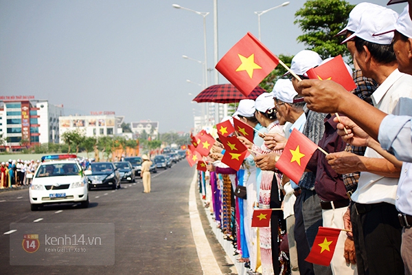 Mãn nhãn cầu Rồng phun lửa, phun nước trong lễ khánh thành 15