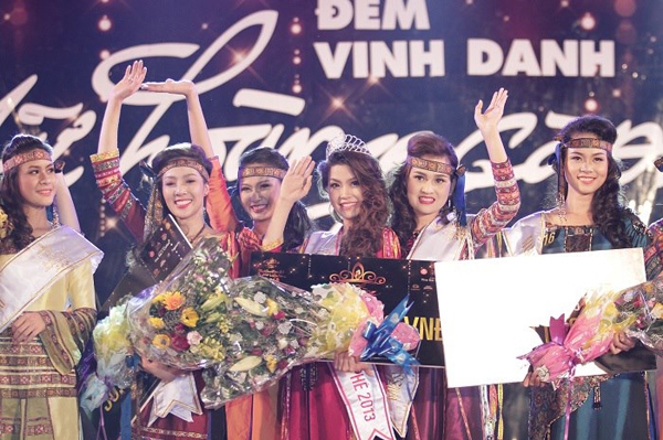 Miss Teen Diễm Trang trở thành Nữ hoàng cà phê 1