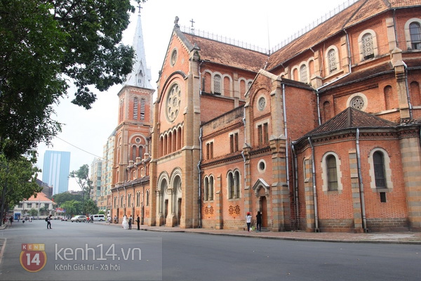 Sài Gòn vắng tanh trong ngày nghỉ lễ đầu tiên 6