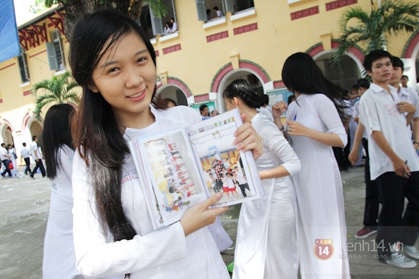 Tràn ngập lưu bút trên áo của teen Marie Curie trong ngày tri ân 19