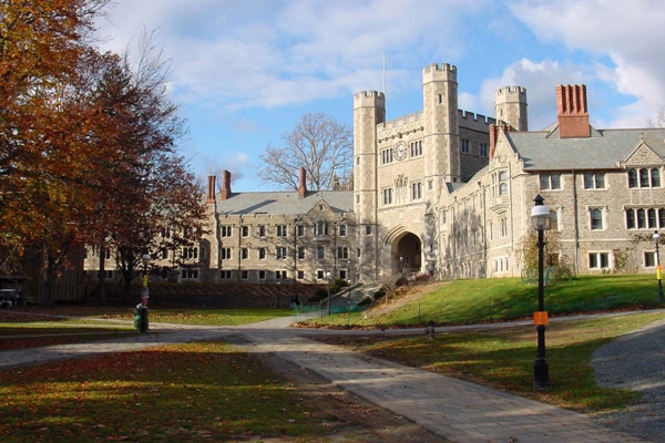 Princeton - ng&ocirc;i trường đ&agrave;o tạo Albert Einstein v&agrave; Đệ nhất phu nh&acirc;n Mỹ 11