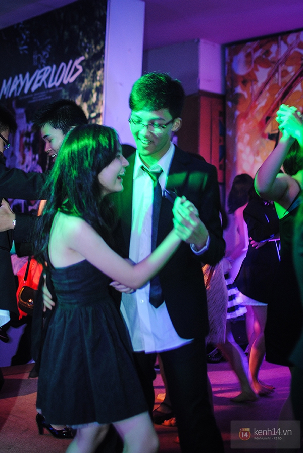 Teen Chuyên Ngữ cùng khiêu vũ trong buổi Prom cuối cùng 15