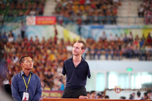 Nick Vujicic gặp hơn 5.000 thiếu niên trong ngày cuối ở Hà Nội 9
