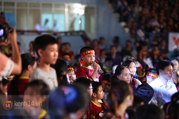 Nick Vujicic gặp hơn 5.000 thiếu niên trong ngày cuối ở Hà Nội 15