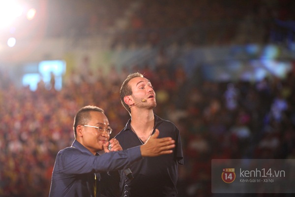 Nick Vujicic gặp hơn 5.000 thiếu niên trong ngày cuối ở Hà Nội 18