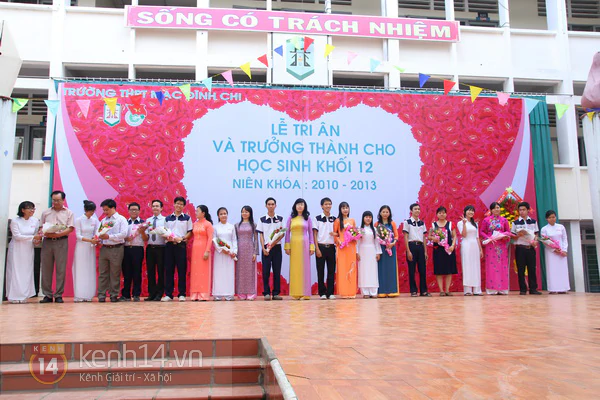 Buổi chia tay đầy nước mắt của teen THPT Mạc Đĩnh Chi 7