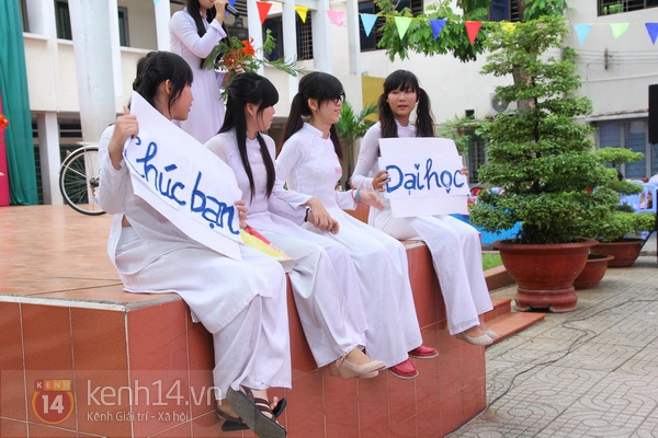 Buổi chia tay đầy nước mắt của teen THPT Mạc Đĩnh Chi 14
