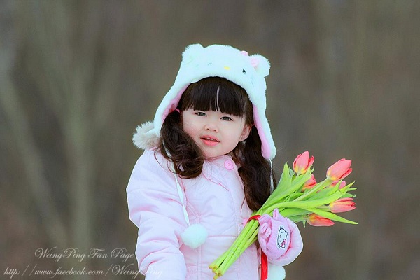 C&ocirc; b&eacute; 3 tuổi xinh như thi&ecirc;n thần nổi tiếng khắp Th&aacute;i Lan 8