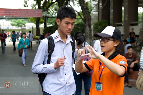 Sáng nay, hơn 800 ngàn thí sinh làm thủ tục thi Đại Học đợt 1 33