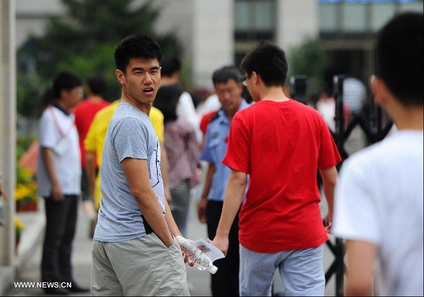 Cận cảnh ngày đầu tiên của đợt thi ĐH lớn nhất thế giới 20