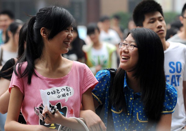 Cận cảnh ngày đầu tiên của đợt thi ĐH lớn nhất thế giới 24