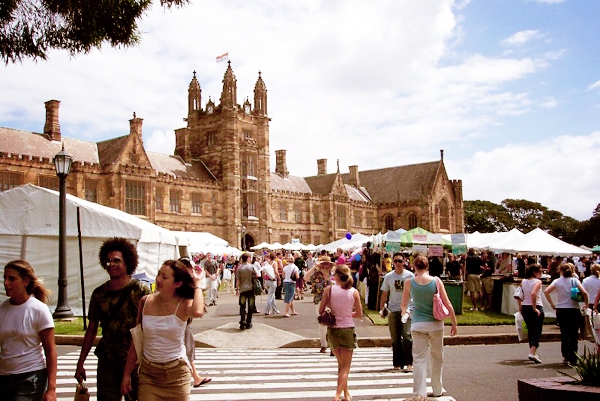 Vẻ đẹp của khu vườn cổ trong khu&ocirc;n vi&ecirc;n Đại học Sydney 24