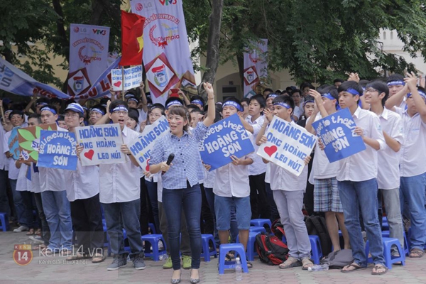 Cả trường ĐH Quốc gia Hà Nội cùng cổ vũ cho nhà leo núi Olympia 6 Cả trường ĐH Quốc gia Hà Nội cùng cổ vũ cho nhà leo núi Olympia 6