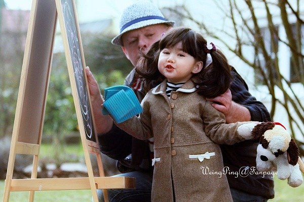 C&ocirc; b&eacute; 3 tuổi xinh như thi&ecirc;n thần nổi tiếng khắp Th&aacute;i Lan 19